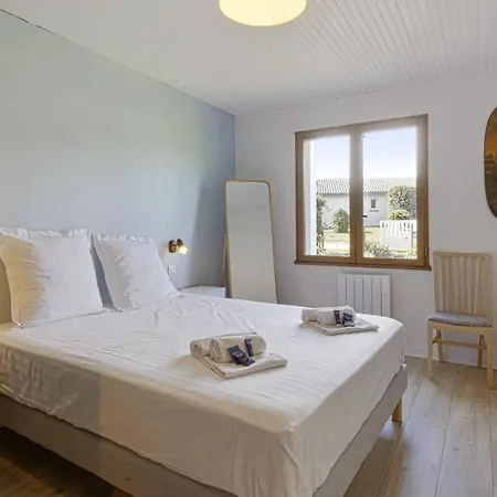 Tatil Evi Charming 3 Stars House In The Greenery W Large Garden In Tarnos - Welkeys *