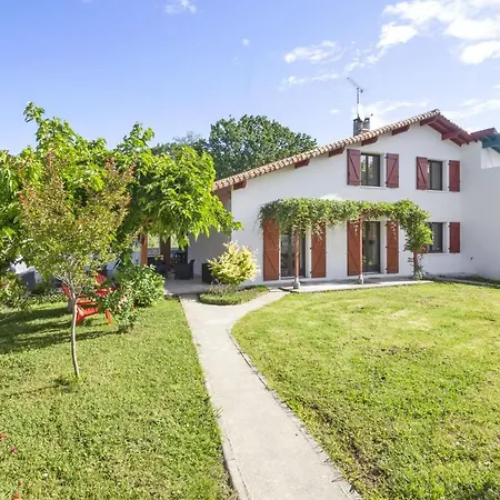 Charming 3 Stars House In The Greenery W Large Garden In Tarnos - Welkeys Tatil Evi
